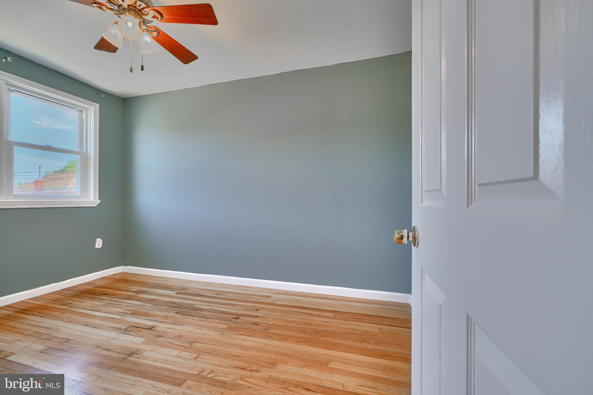 MIDDLE RIVER - Residential