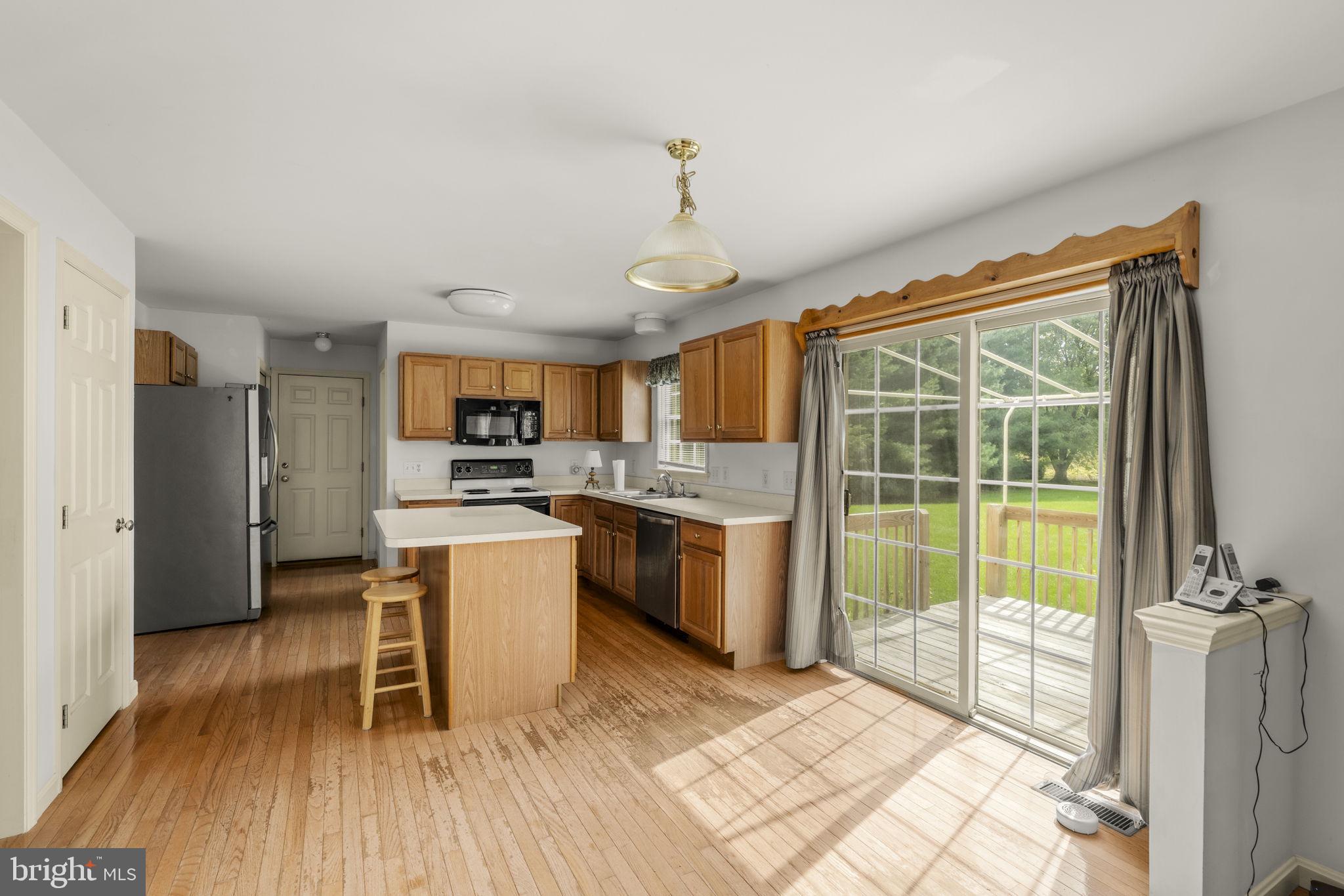 504 SPRING HOLLOW DRIVE