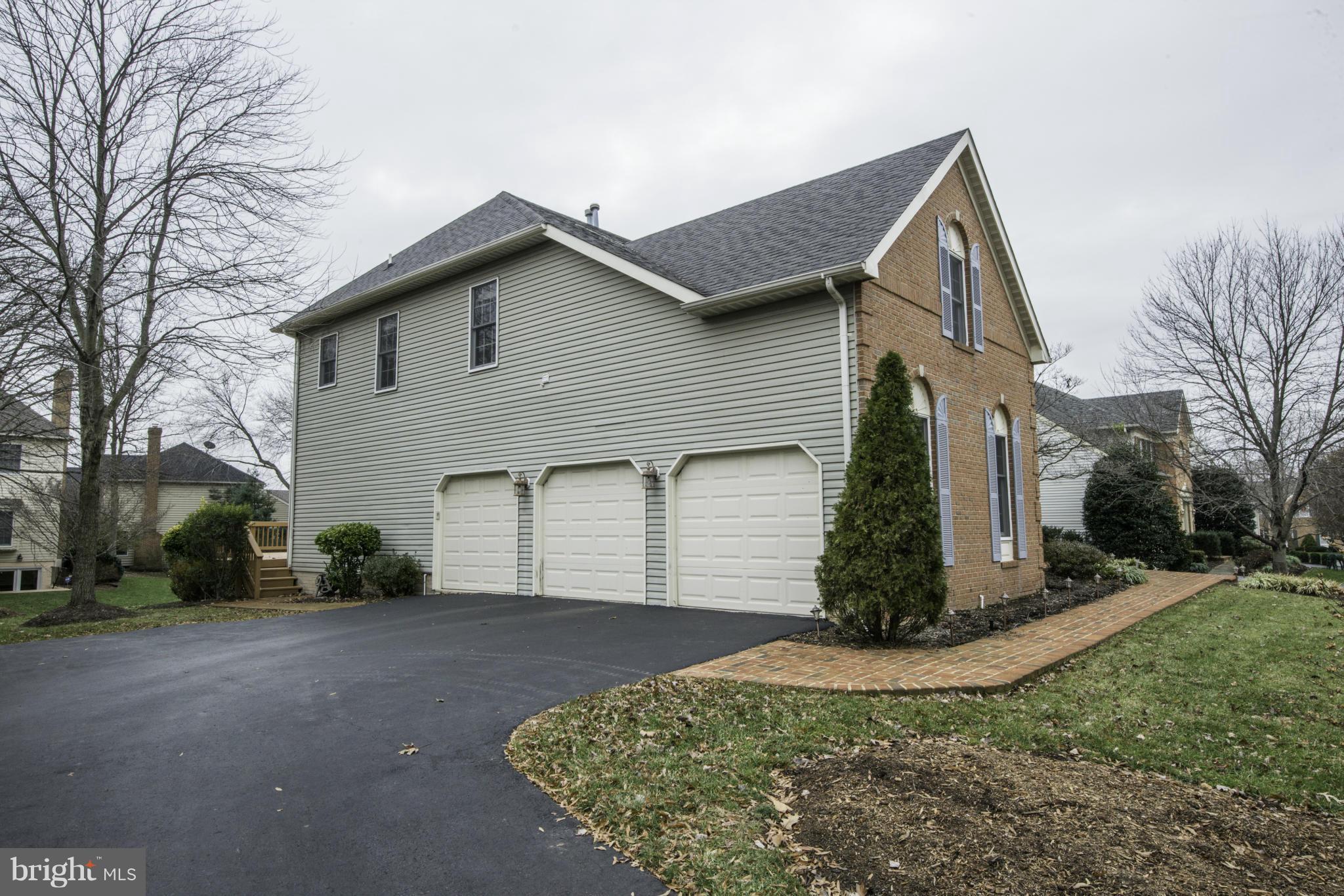 CENTURY OAK - Residential