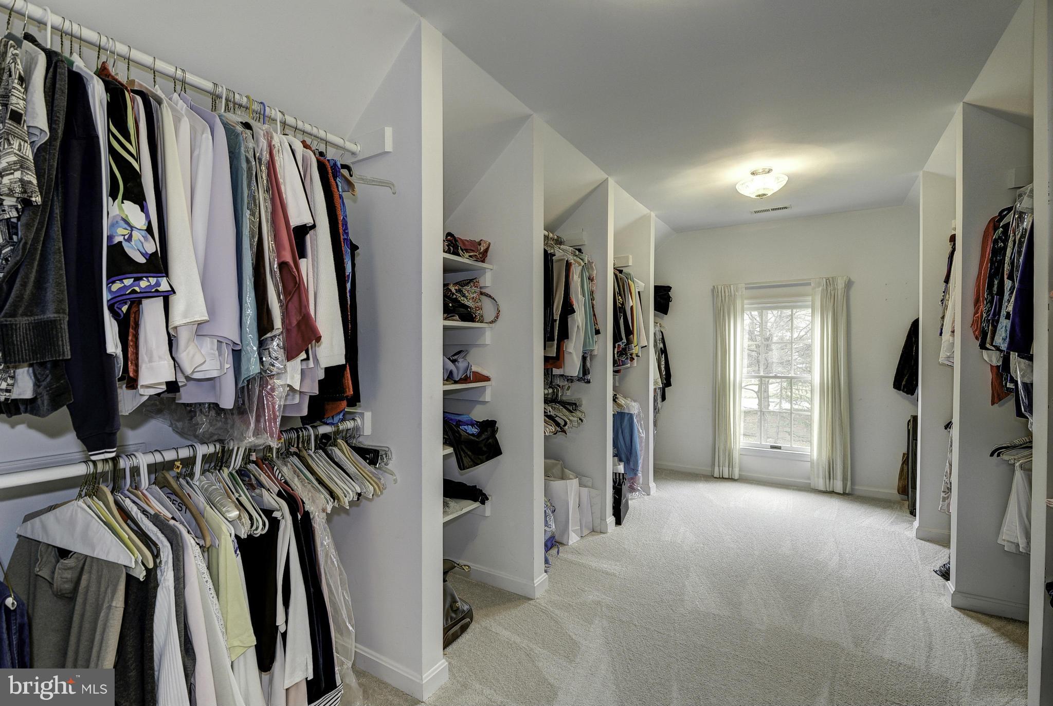 CENTURY OAK - Residential
