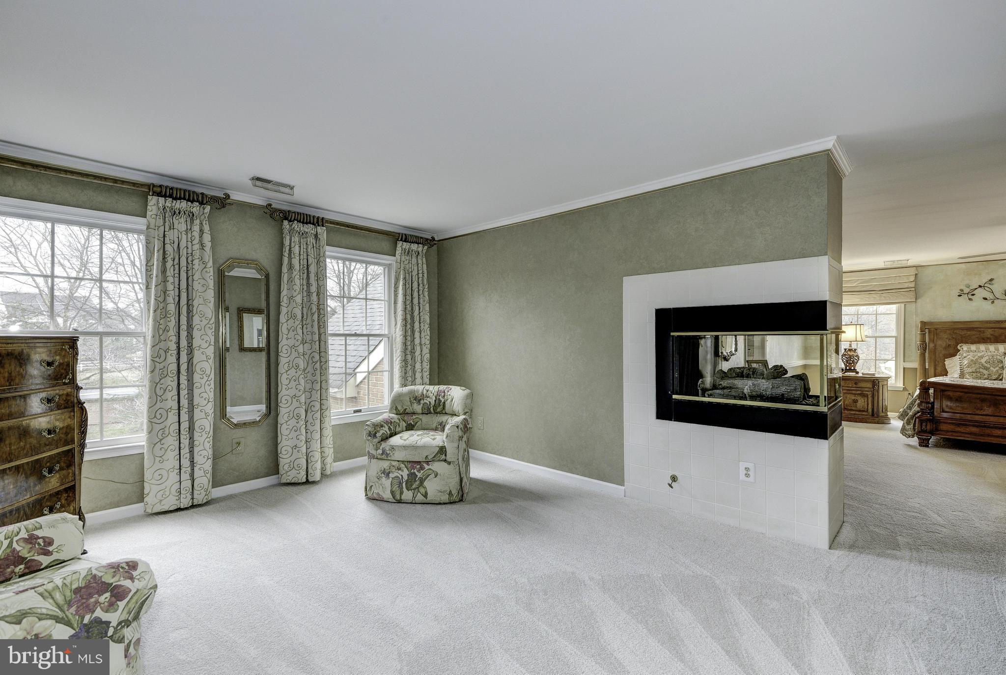 CENTURY OAK - Residential