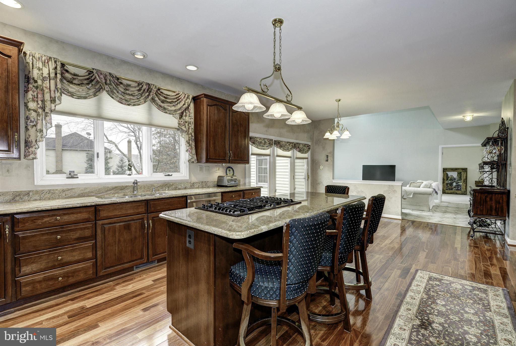 CENTURY OAK - Residential