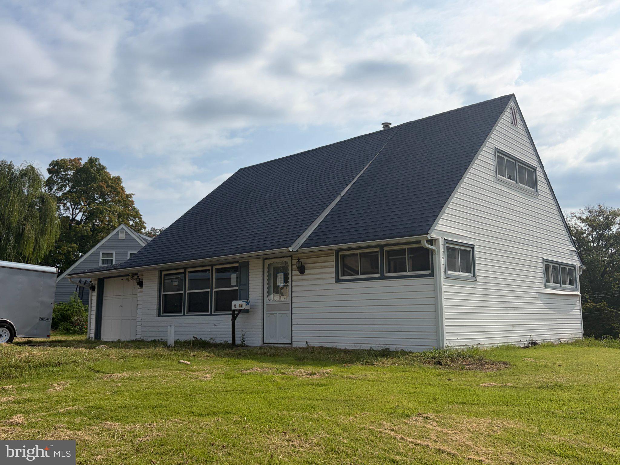 14 CIRCLE ROAD