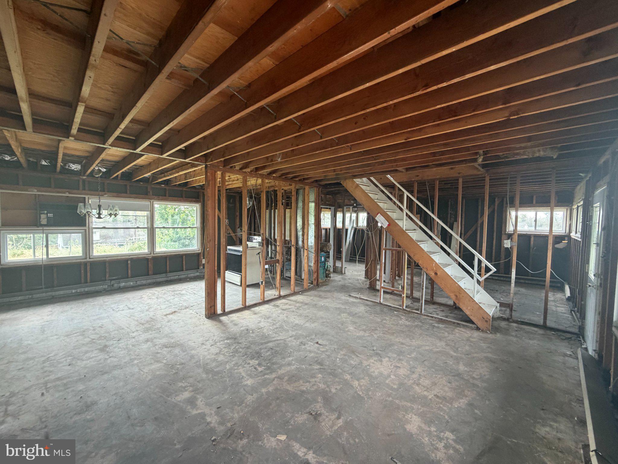 14 CIRCLE ROAD