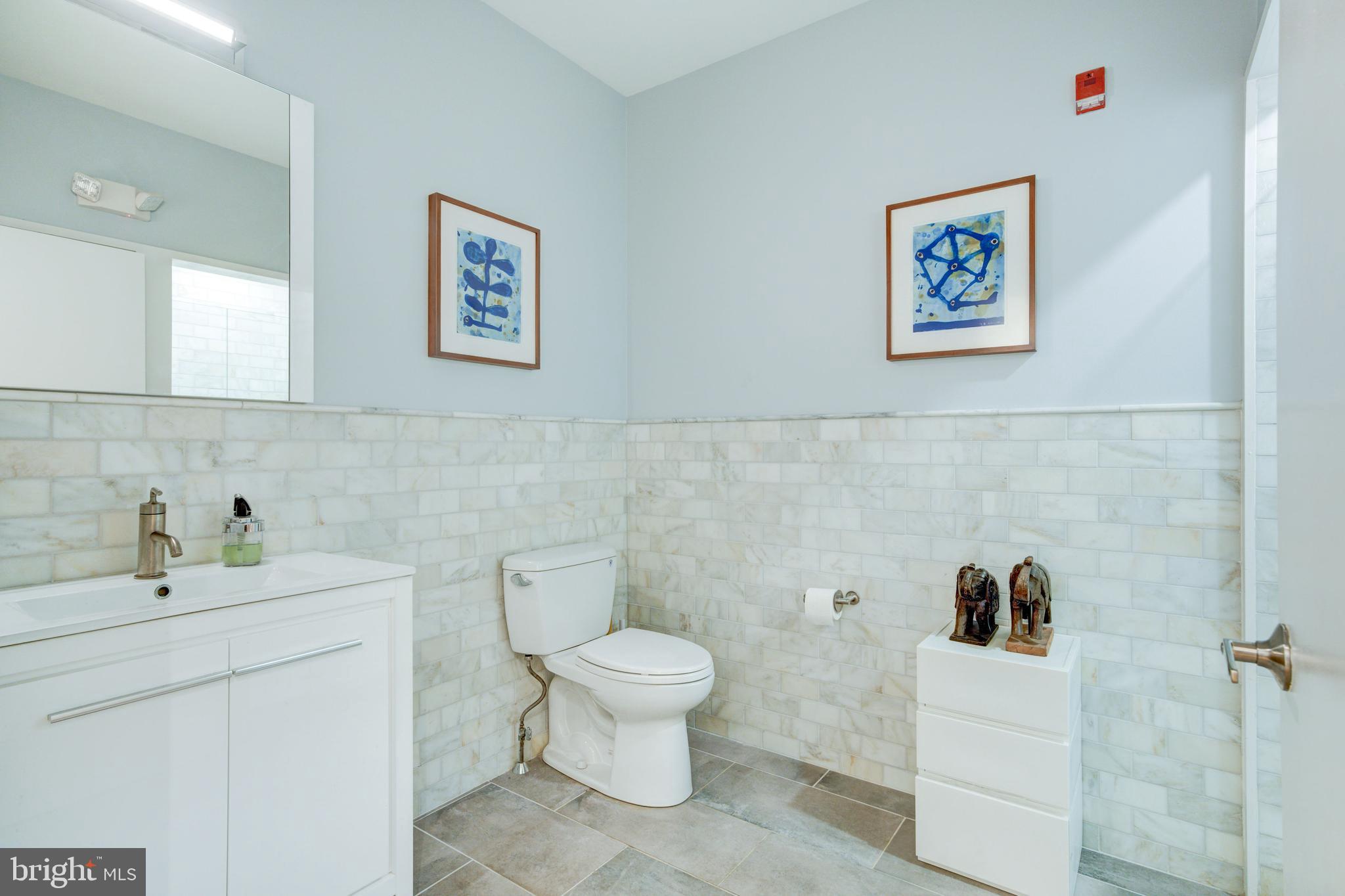 FISHTOWN - Commercial Sale