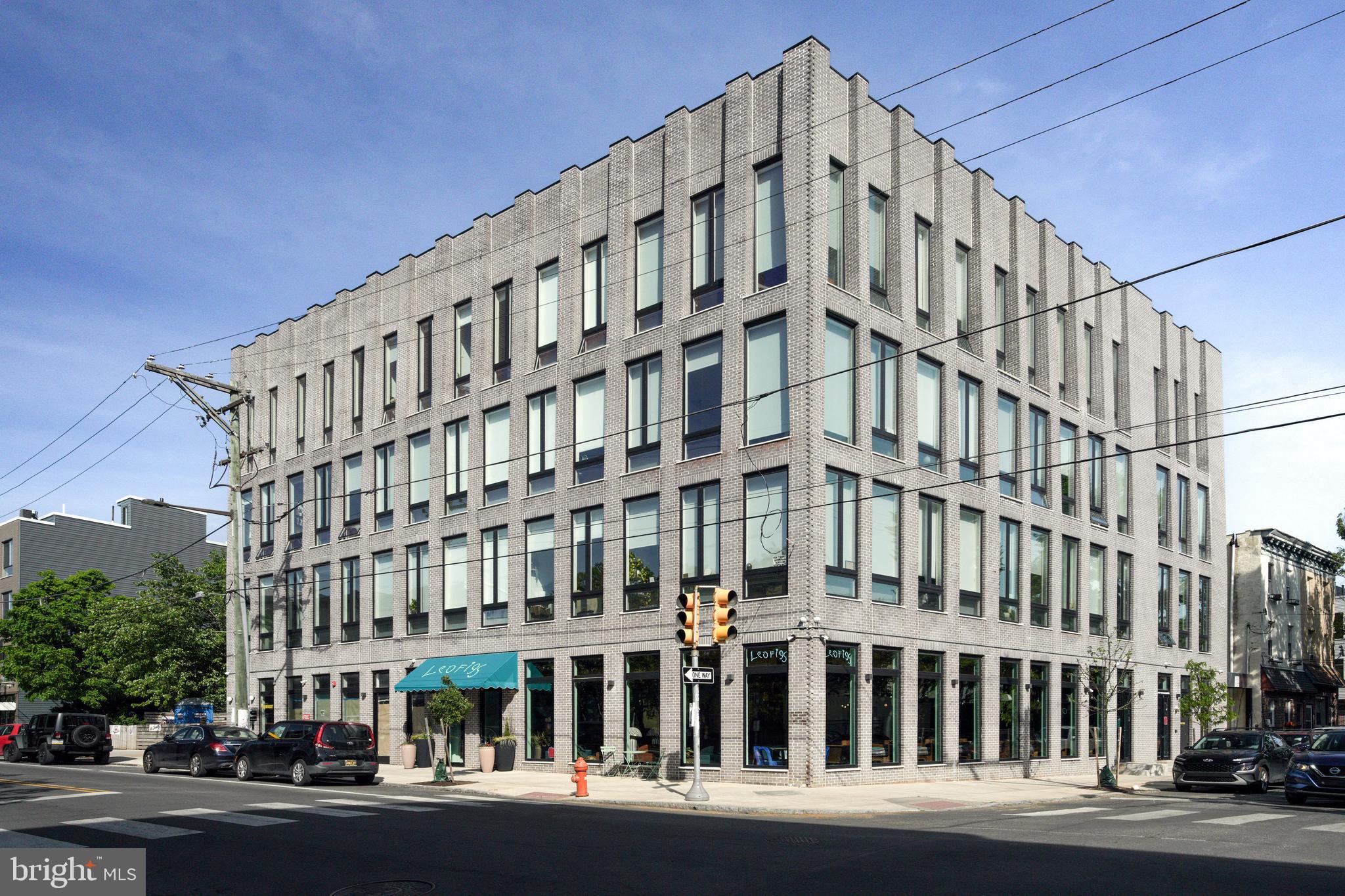 FISHTOWN - Commercial Sale