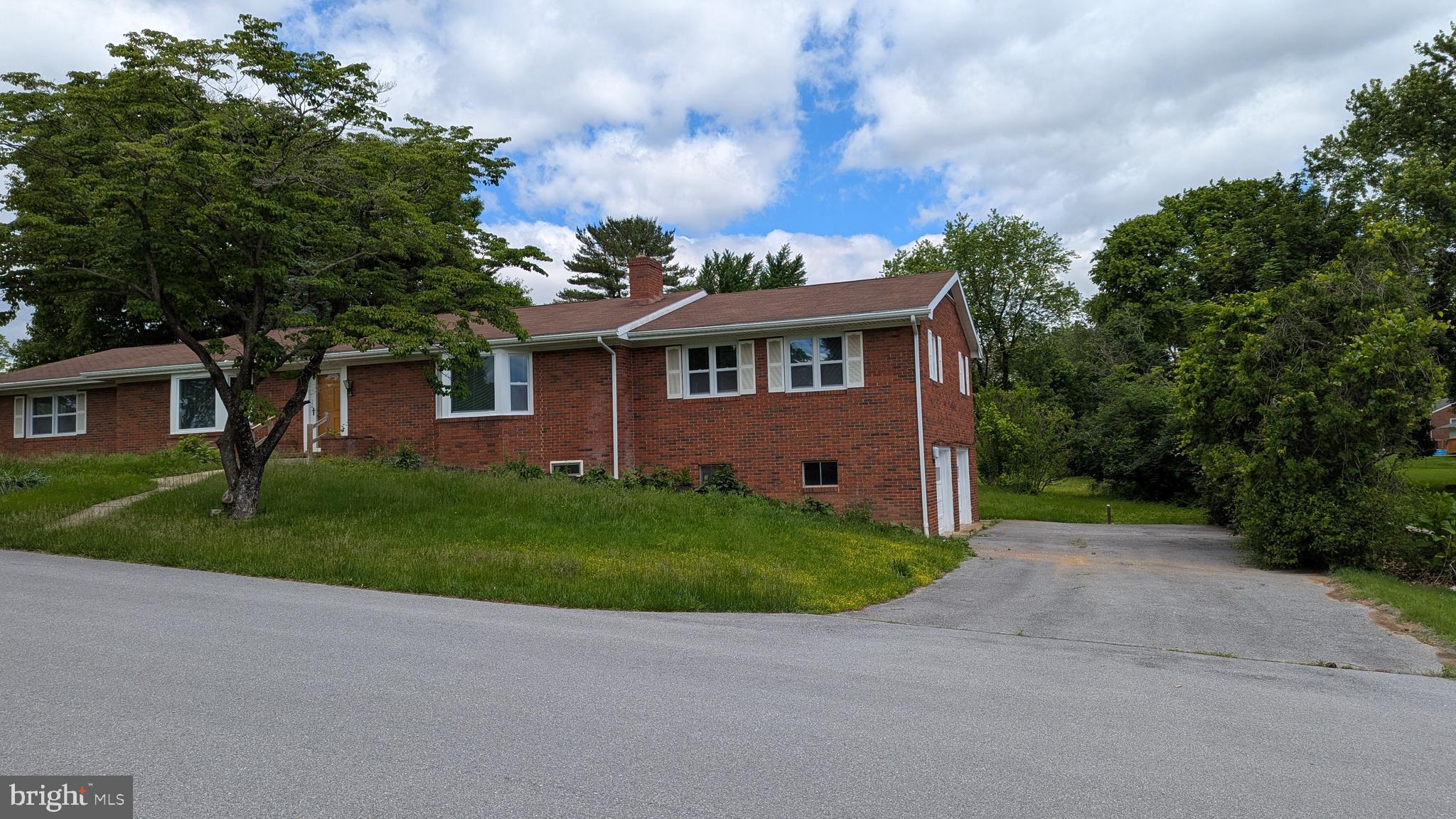 SUNSET ACRES - Residential Lease