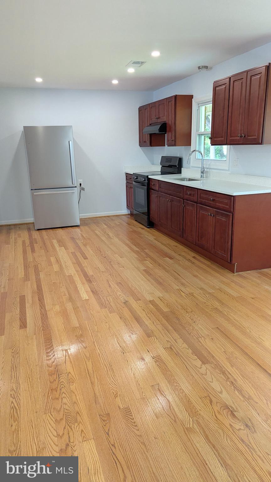 SUNSET ACRES - Residential Lease