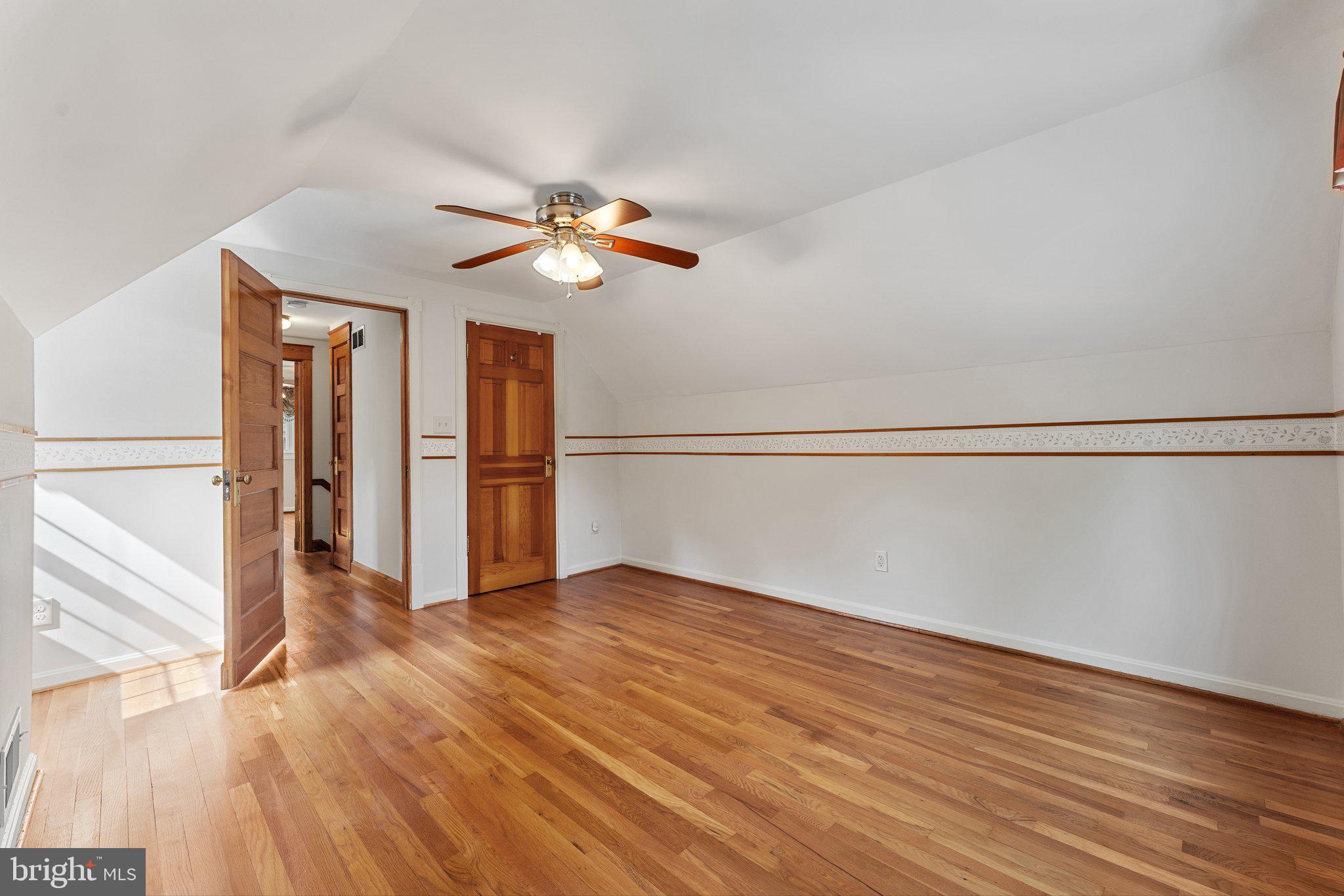 SEMINARY VALLEY - Residential