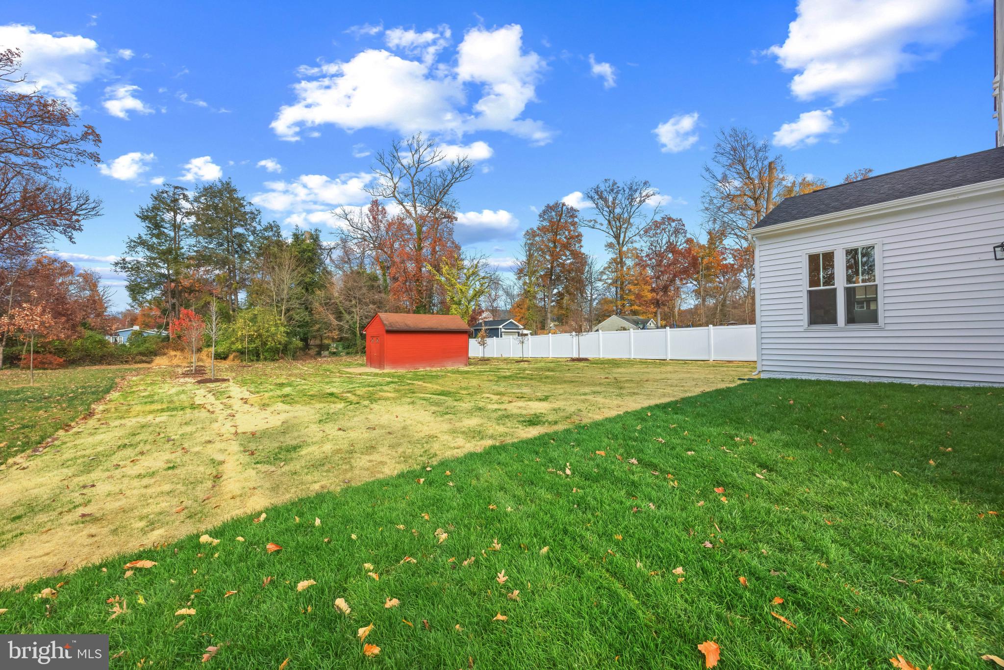 HOLLIN KNOLL - Residential