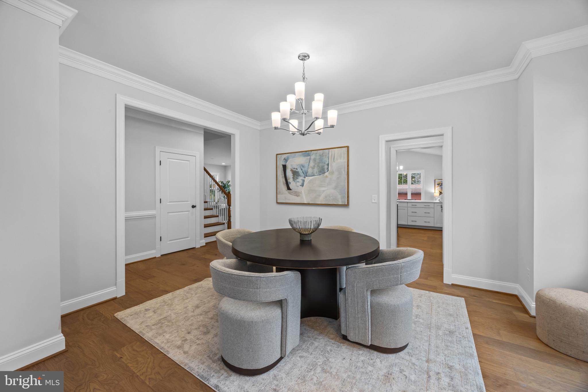 HOLLIN KNOLL - Residential