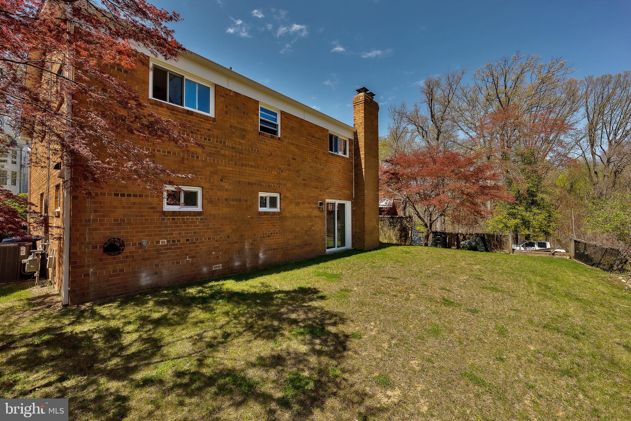 HILLCREST - Residential