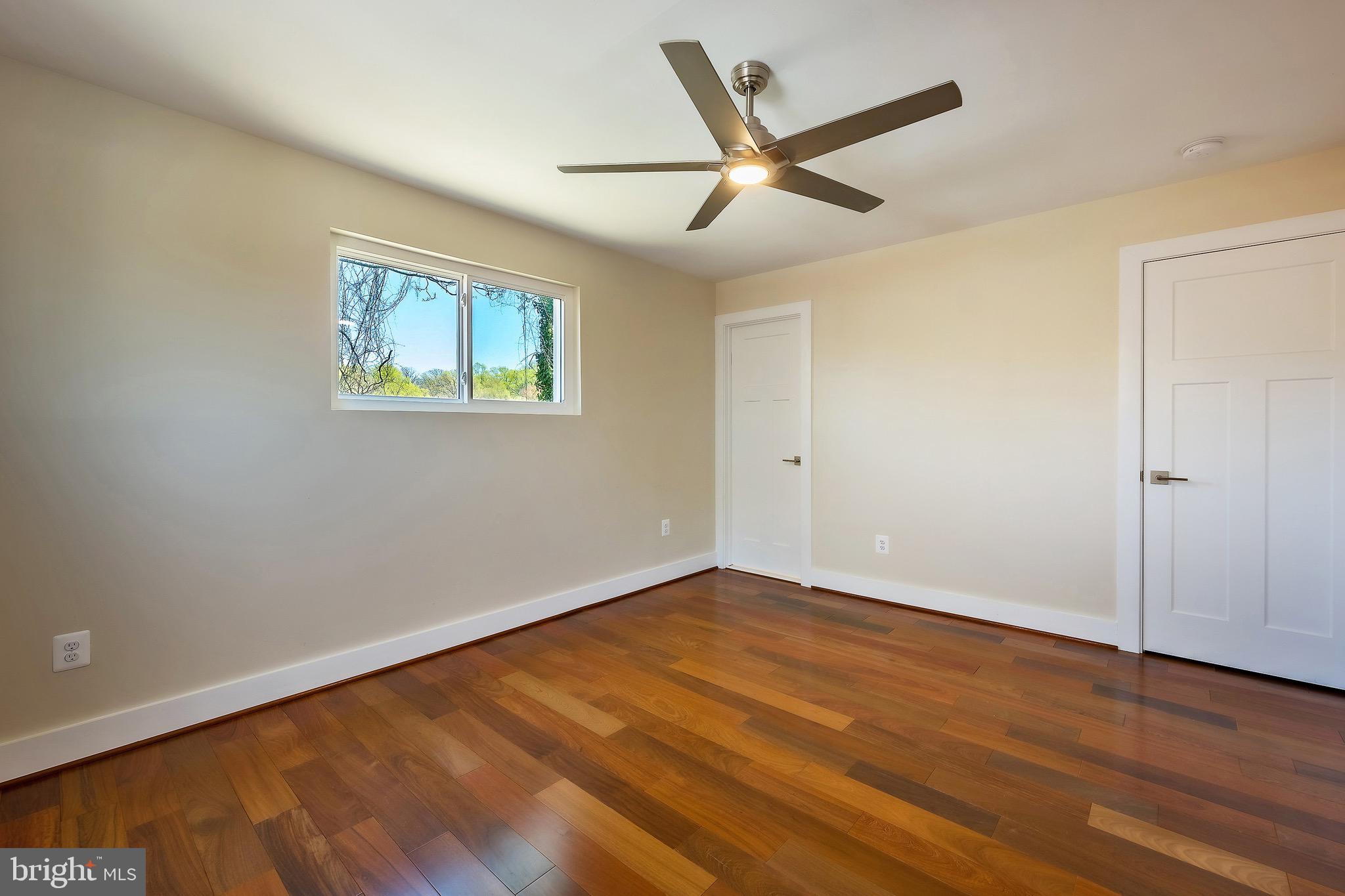 HILLCREST - Residential