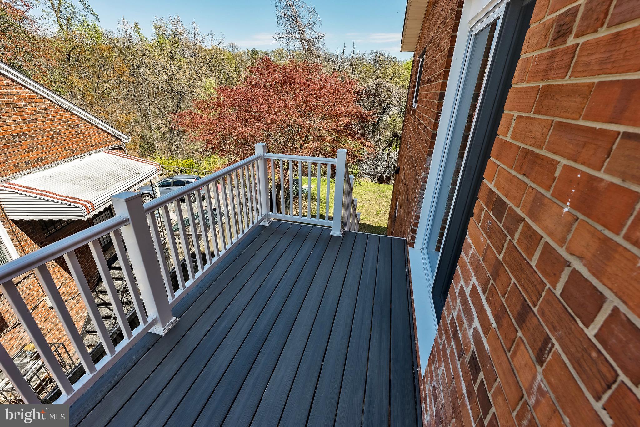 HILLCREST - Residential