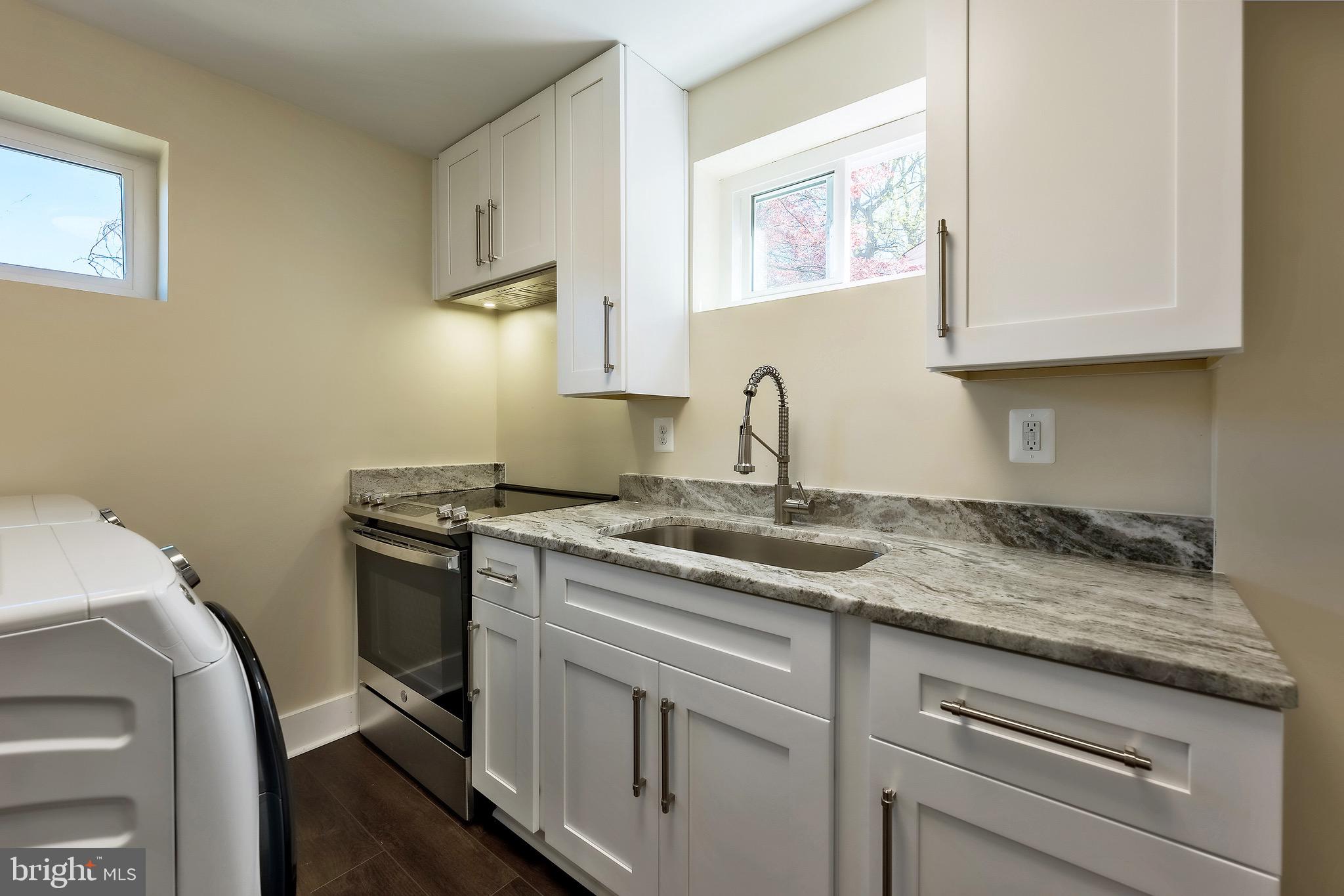 HILLCREST - Residential