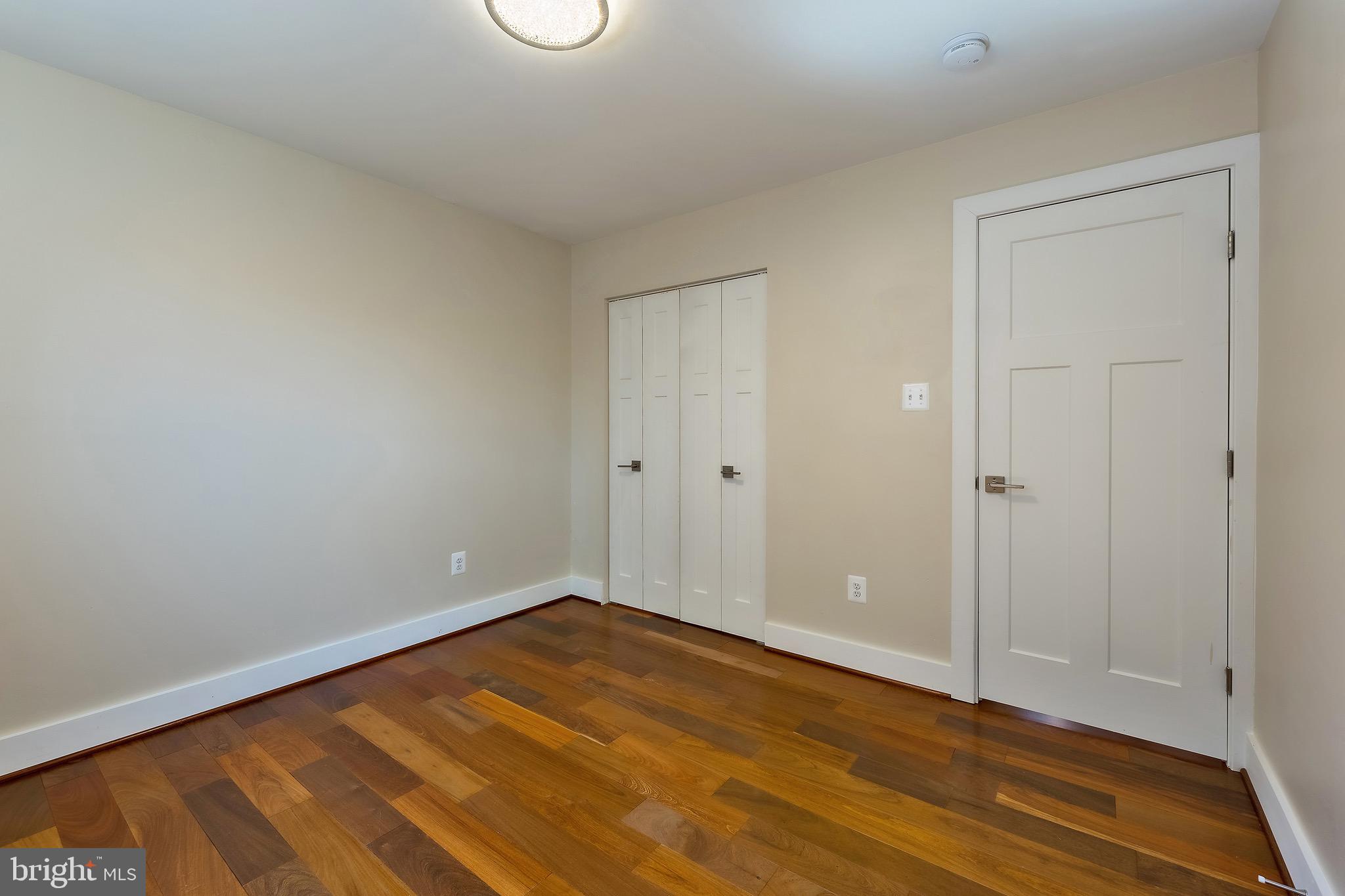 HILLCREST - Residential