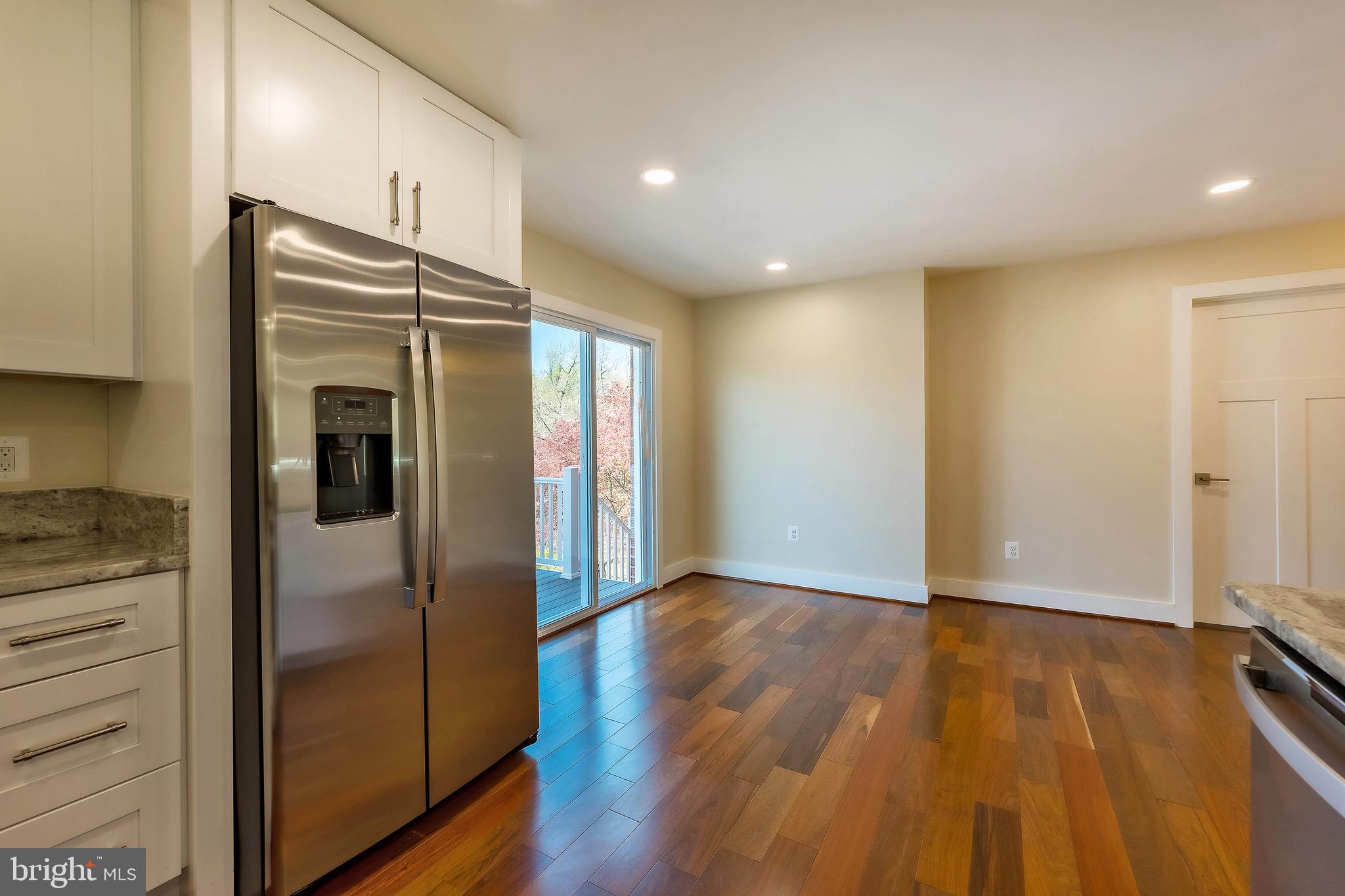 HILLCREST - Residential