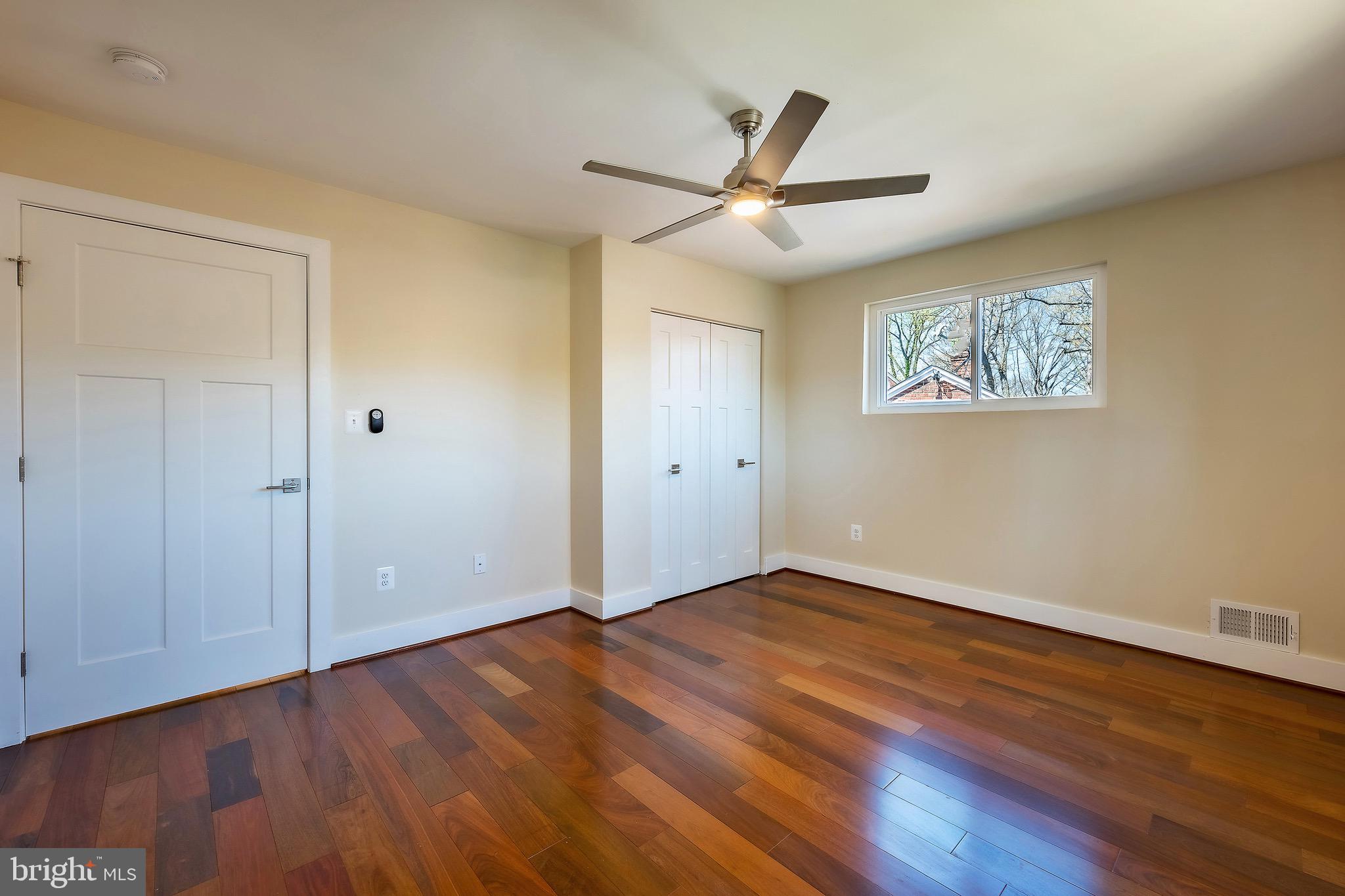 HILLCREST - Residential