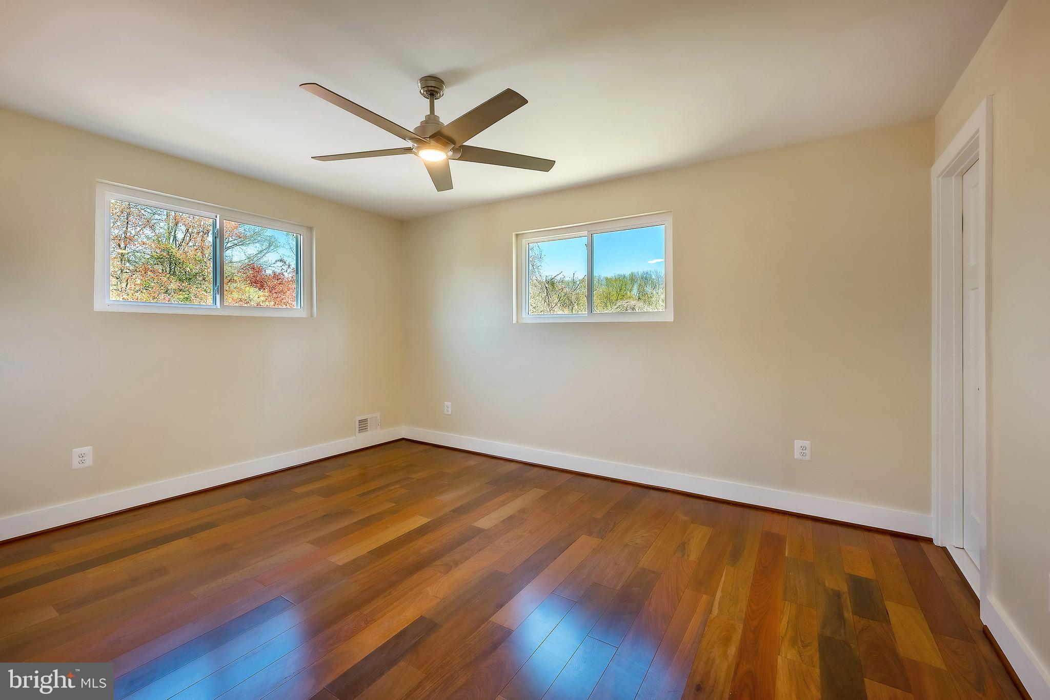 HILLCREST - Residential
