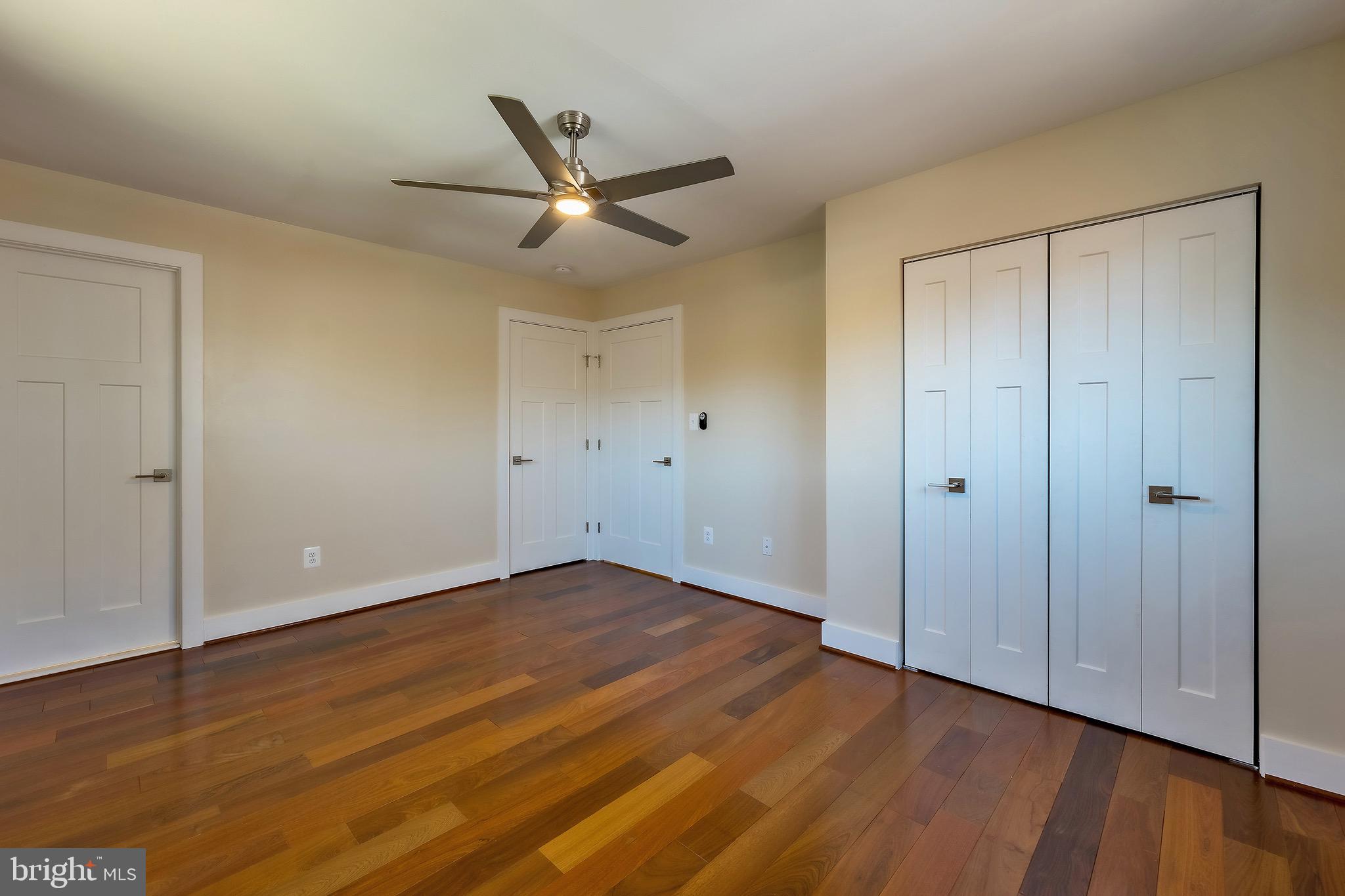 HILLCREST - Residential