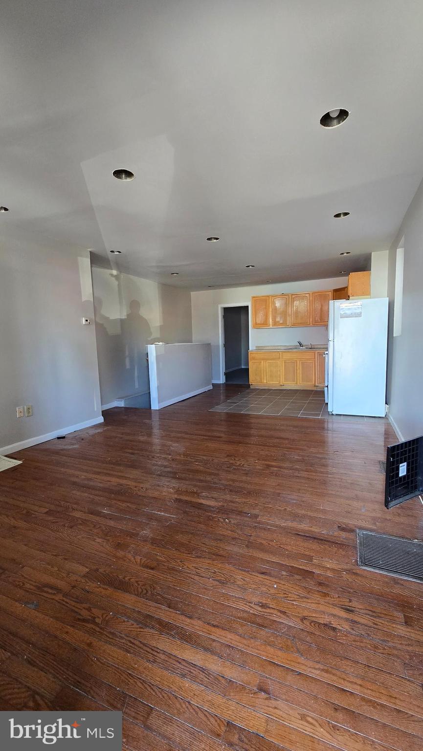 HUNTING PARK - Residential Lease