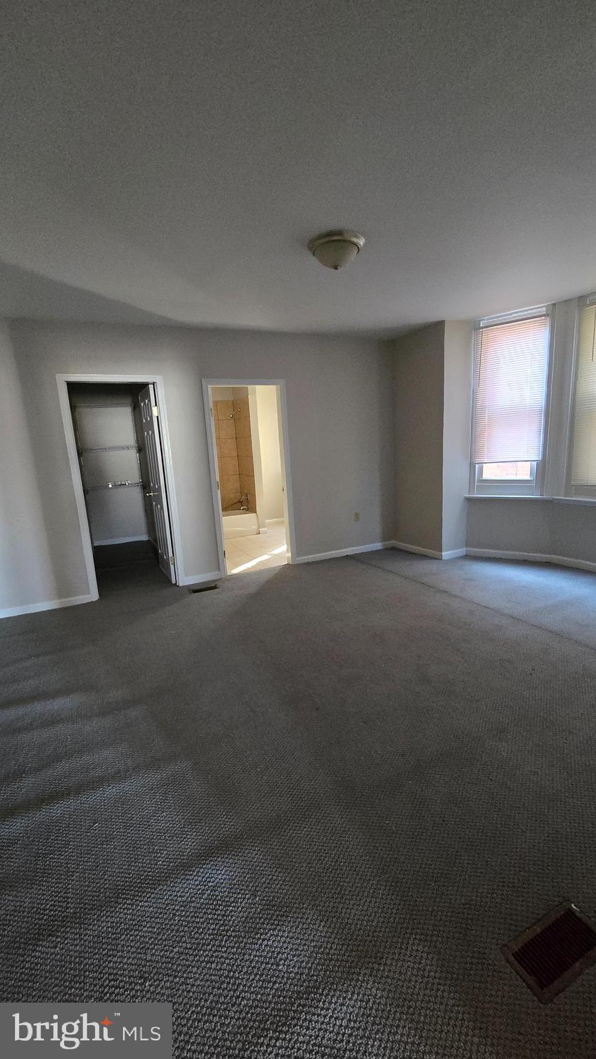 HUNTING PARK - Residential Lease