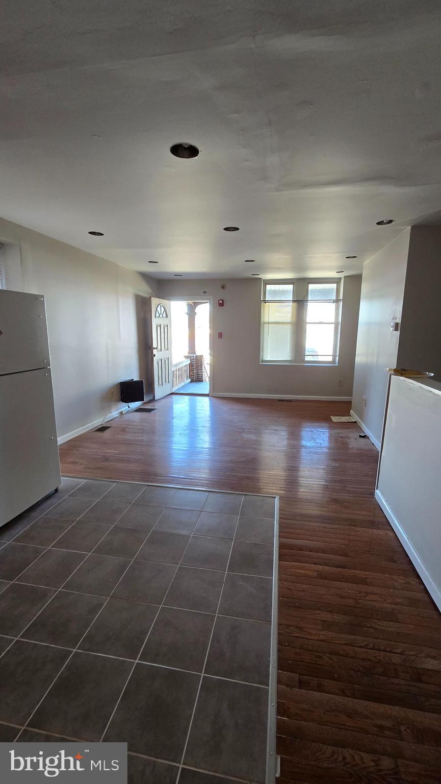 HUNTING PARK - Residential Lease