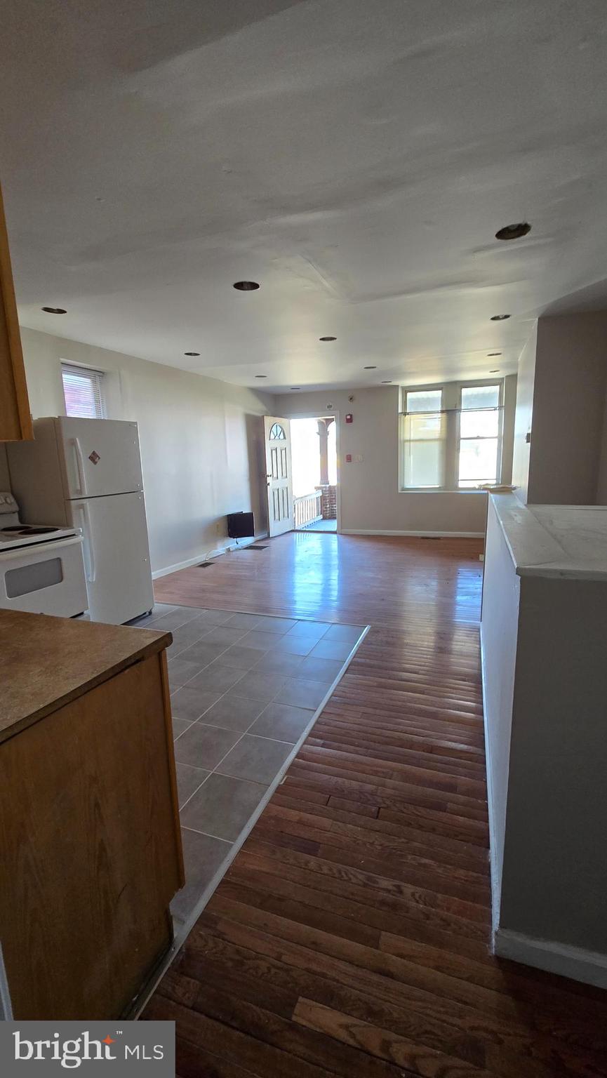 HUNTING PARK - Residential Lease