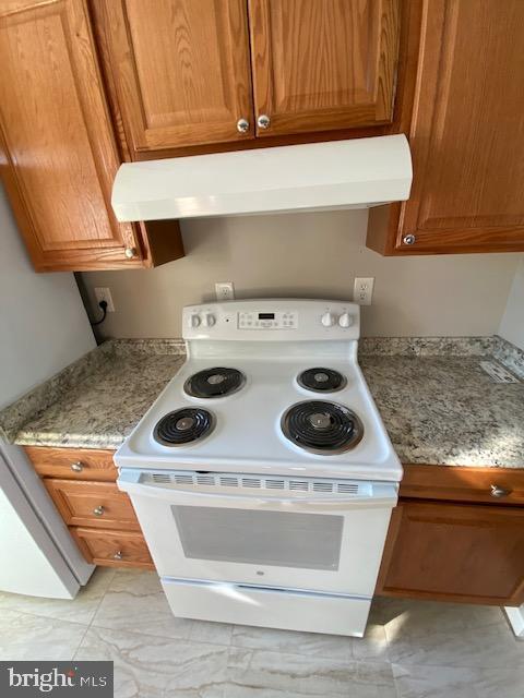 PINEWOOD SOUTH - Residential Lease