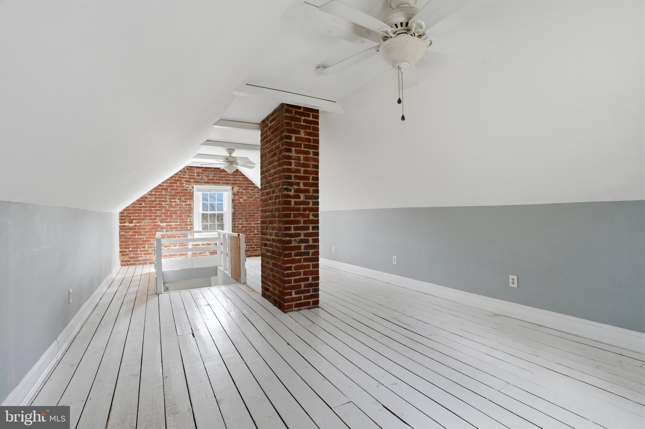 GLENSIDE - Residential