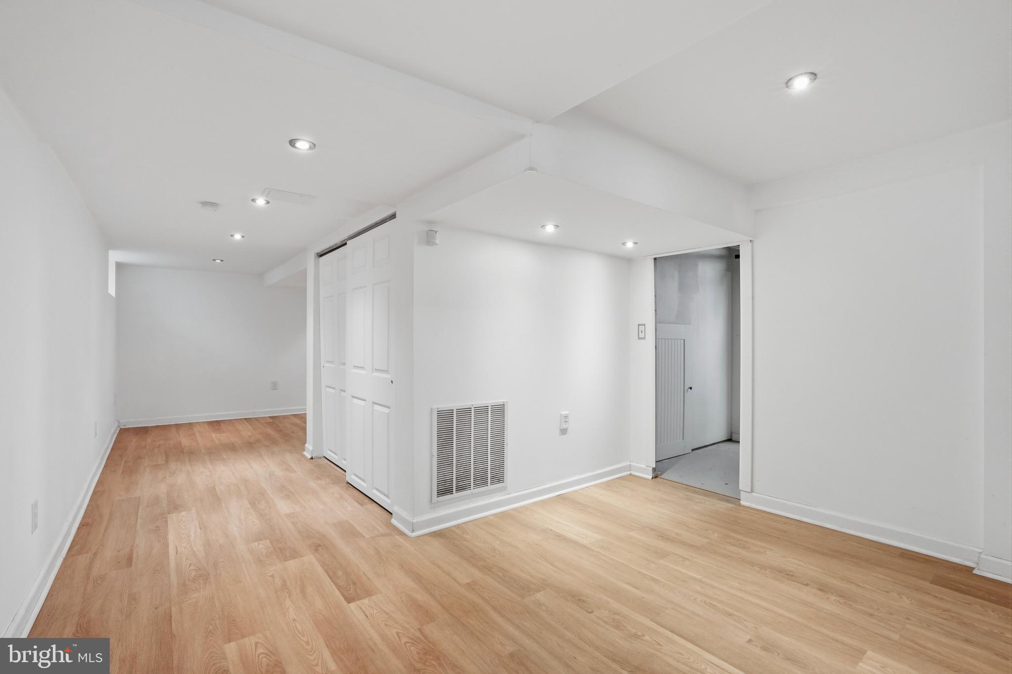 GLENSIDE - Residential