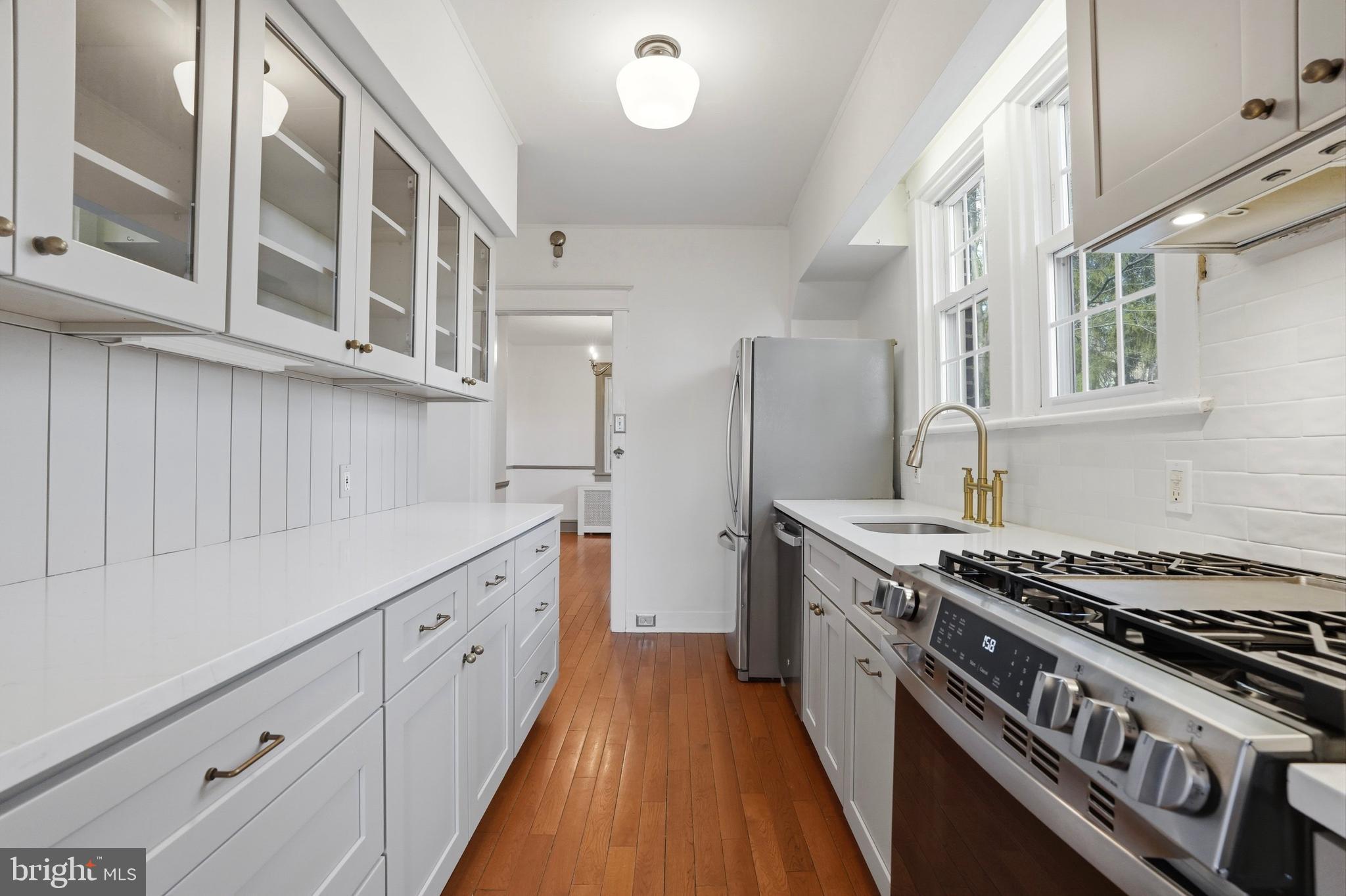 GLENSIDE - Residential