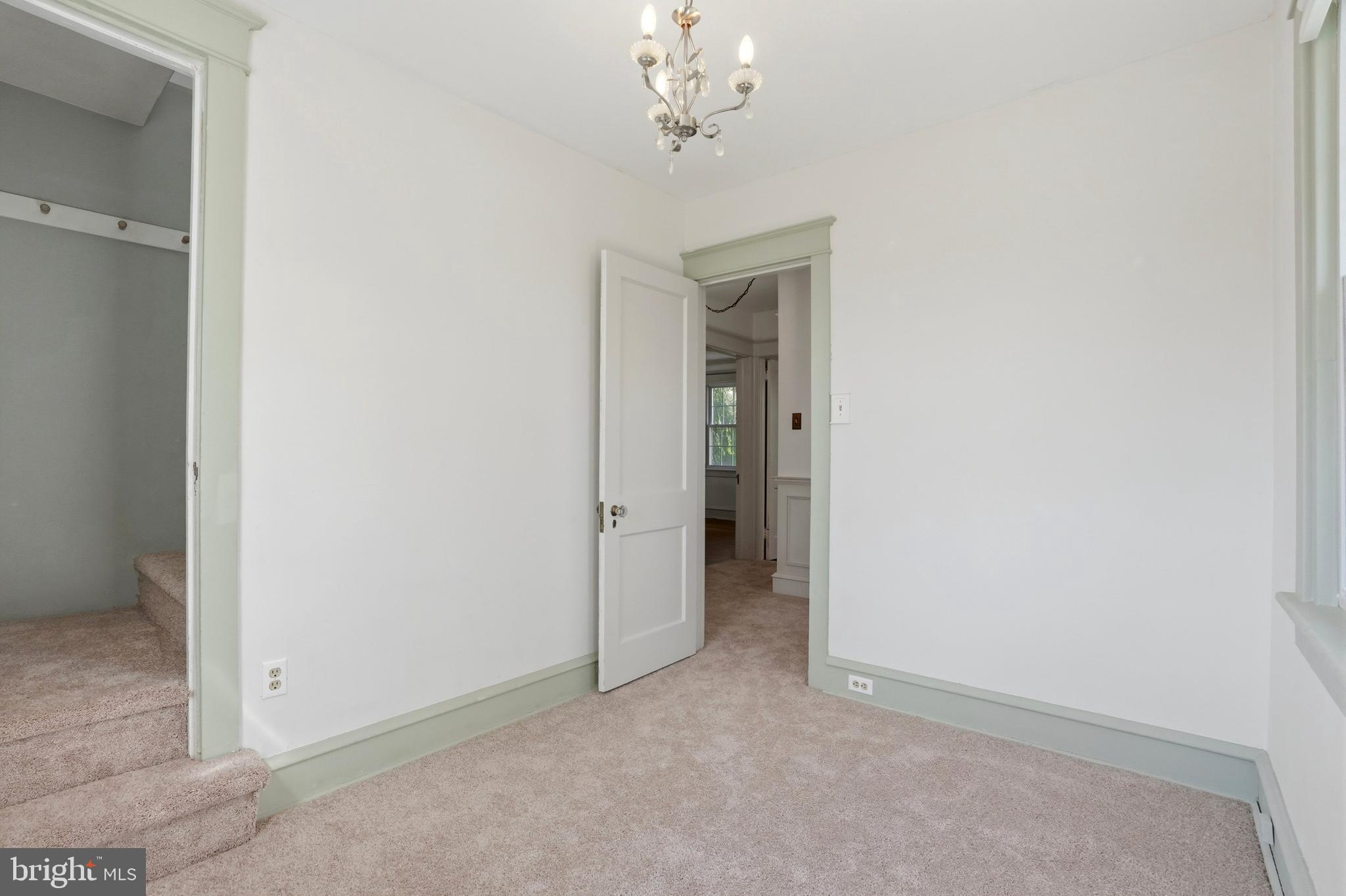 GLENSIDE - Residential