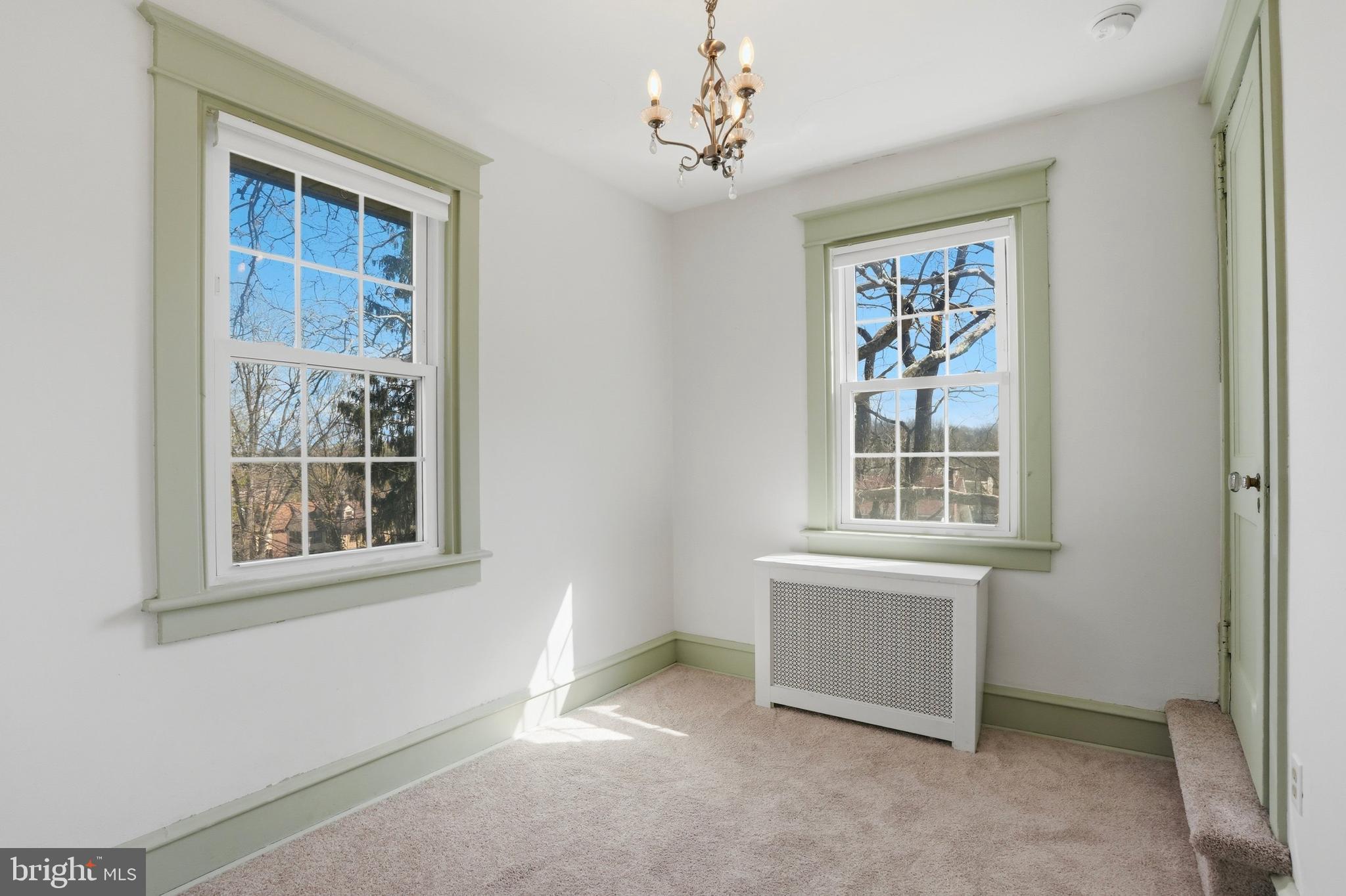 GLENSIDE - Residential