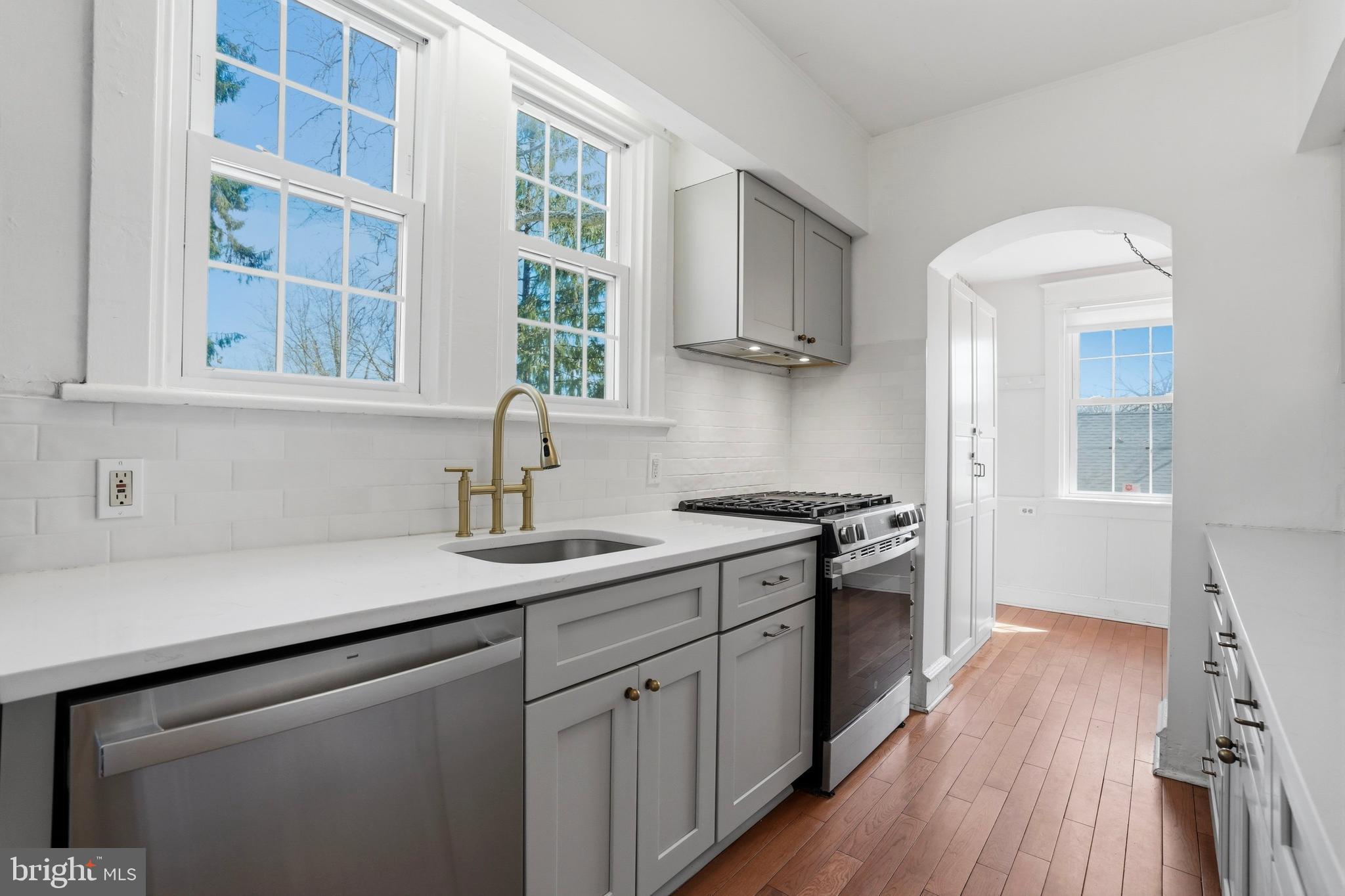 GLENSIDE - Residential