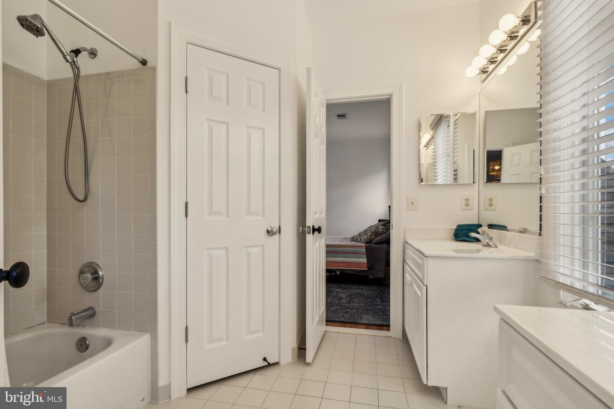 LAKE MANASSAS - Residential