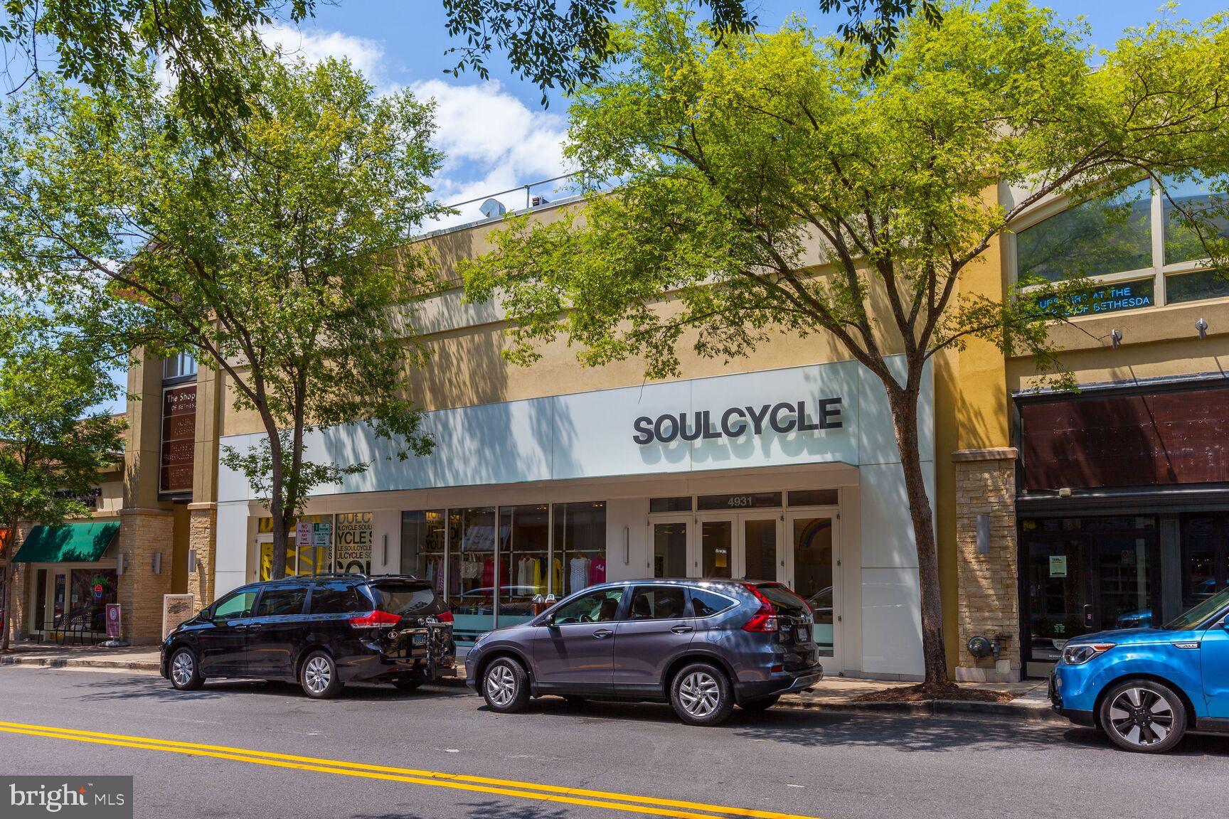 THE CHRISTOPHER - Residential