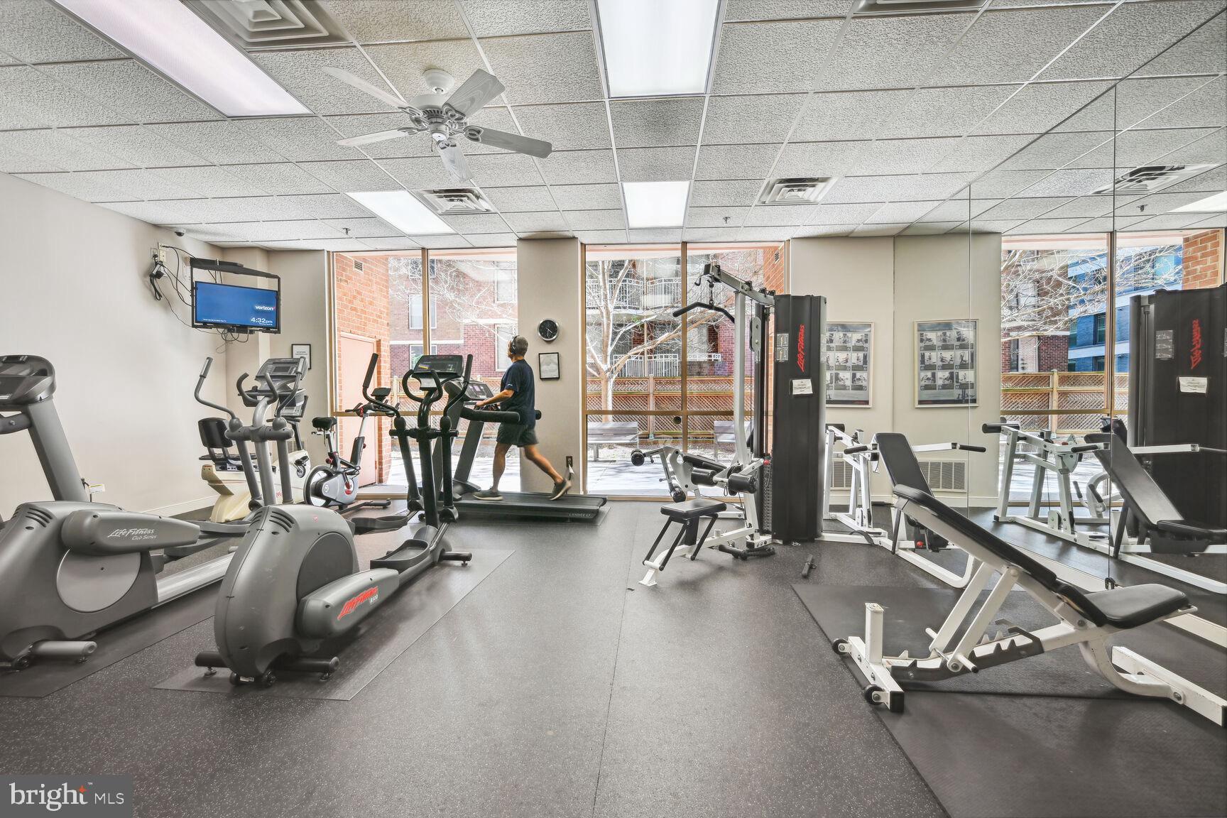 THE CHRISTOPHER - Residential