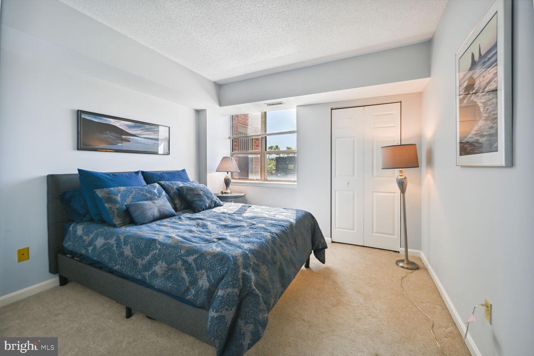 THE CHRISTOPHER - Residential