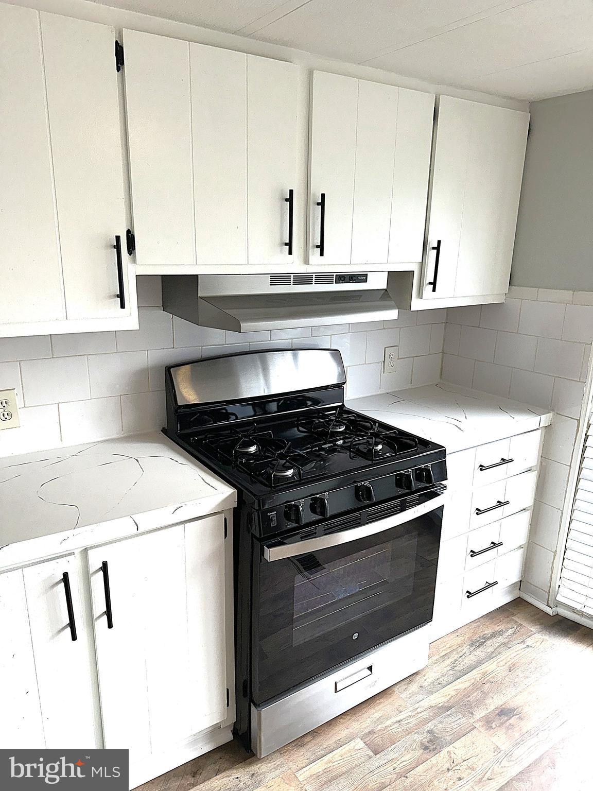 2400 LINCOLN AVENUE 15