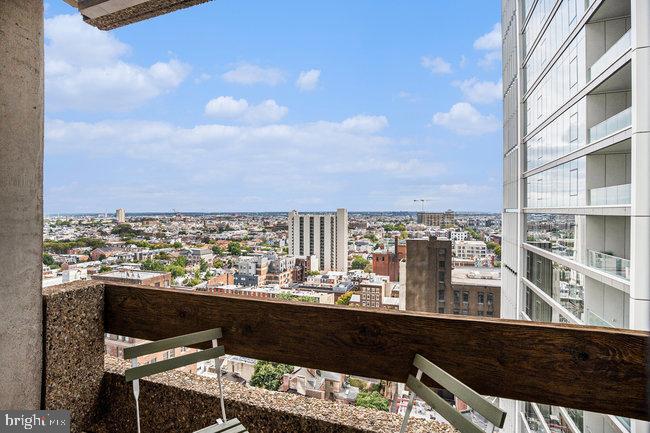 CENTER CITY ONE - Residential