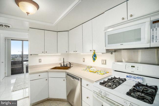 CENTER CITY ONE - Residential