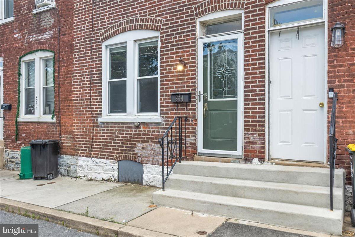 344 MAPLE AVENUE