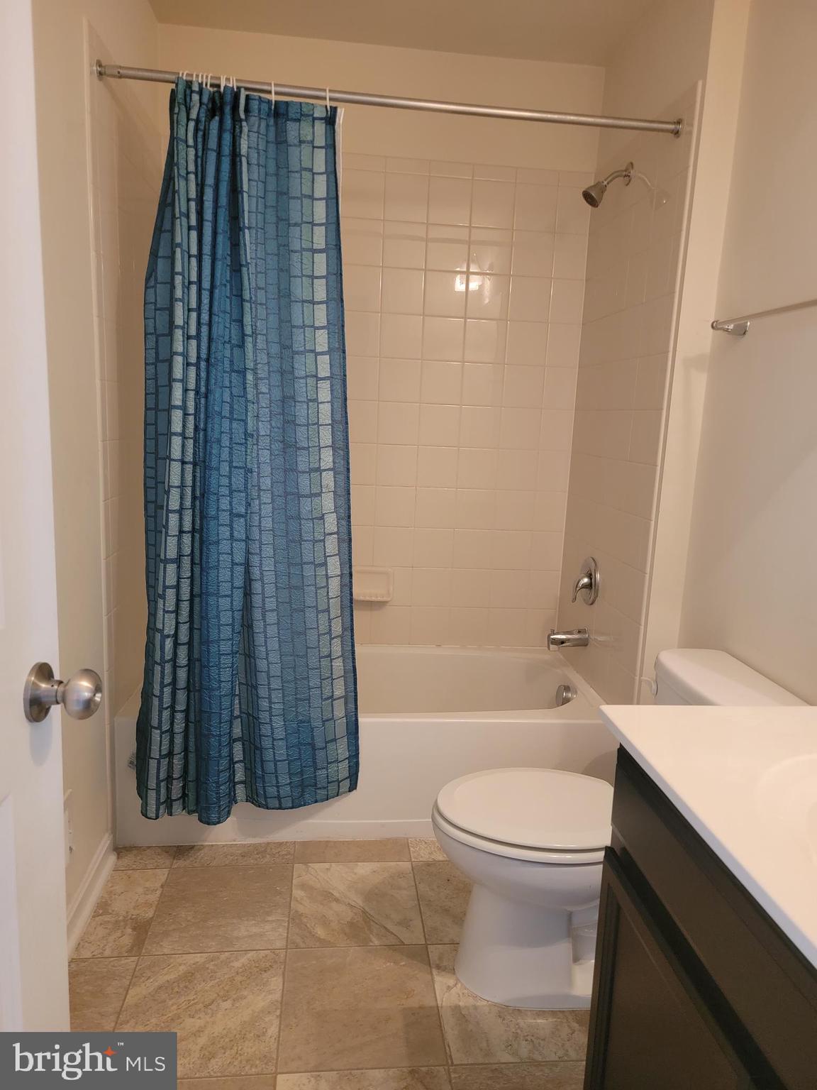 WOODMORE TOWNE CENTRE - Residential Lease