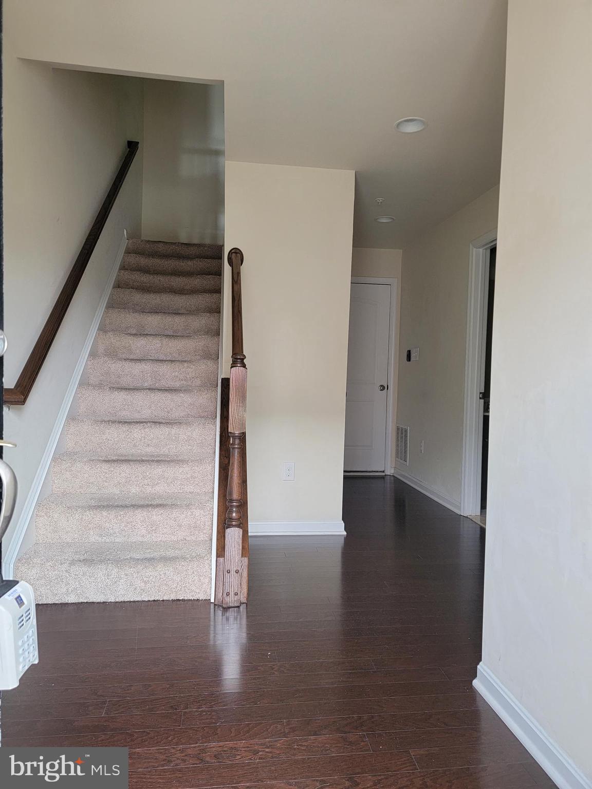 WOODMORE TOWNE CENTRE - Residential Lease