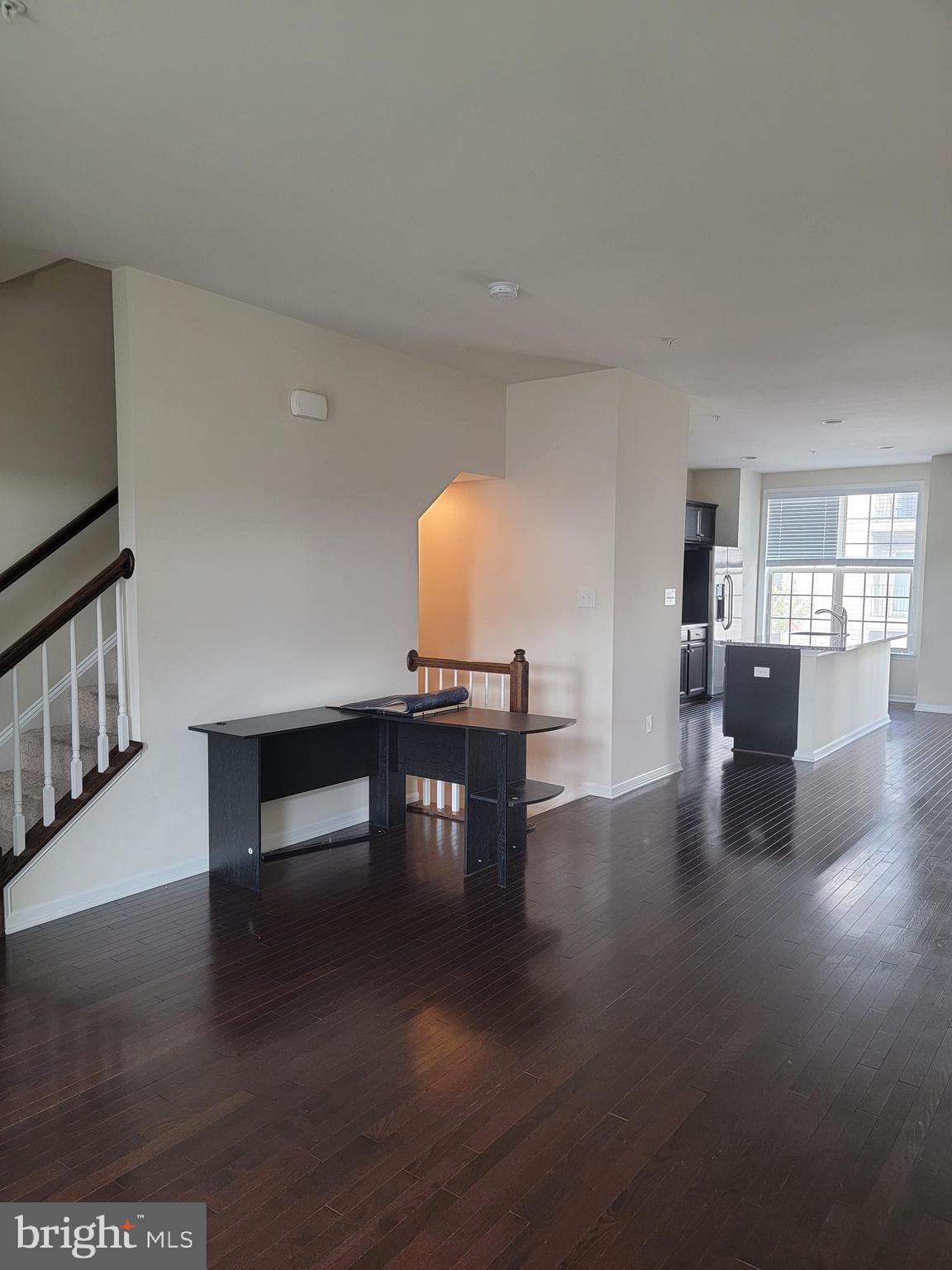 WOODMORE TOWNE CENTRE - Residential Lease