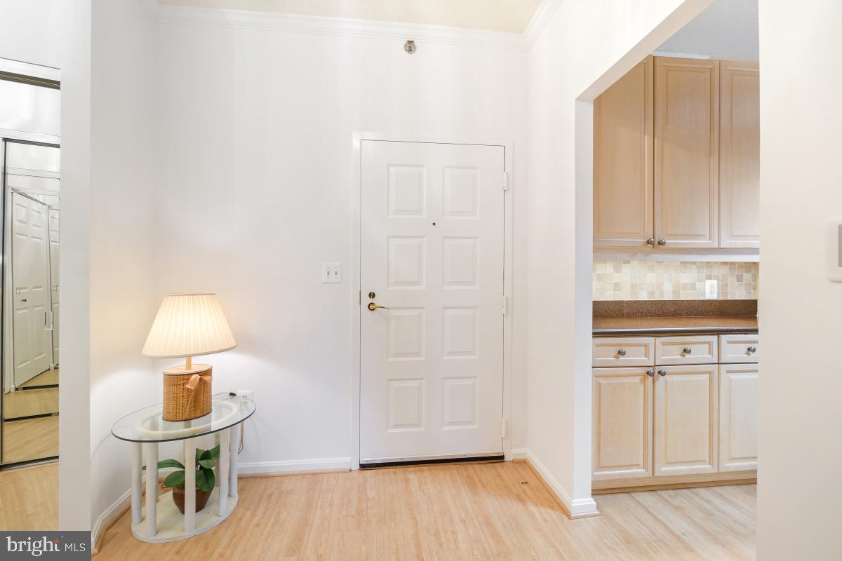 VANTAGE POINT WEST AT LW - Residential