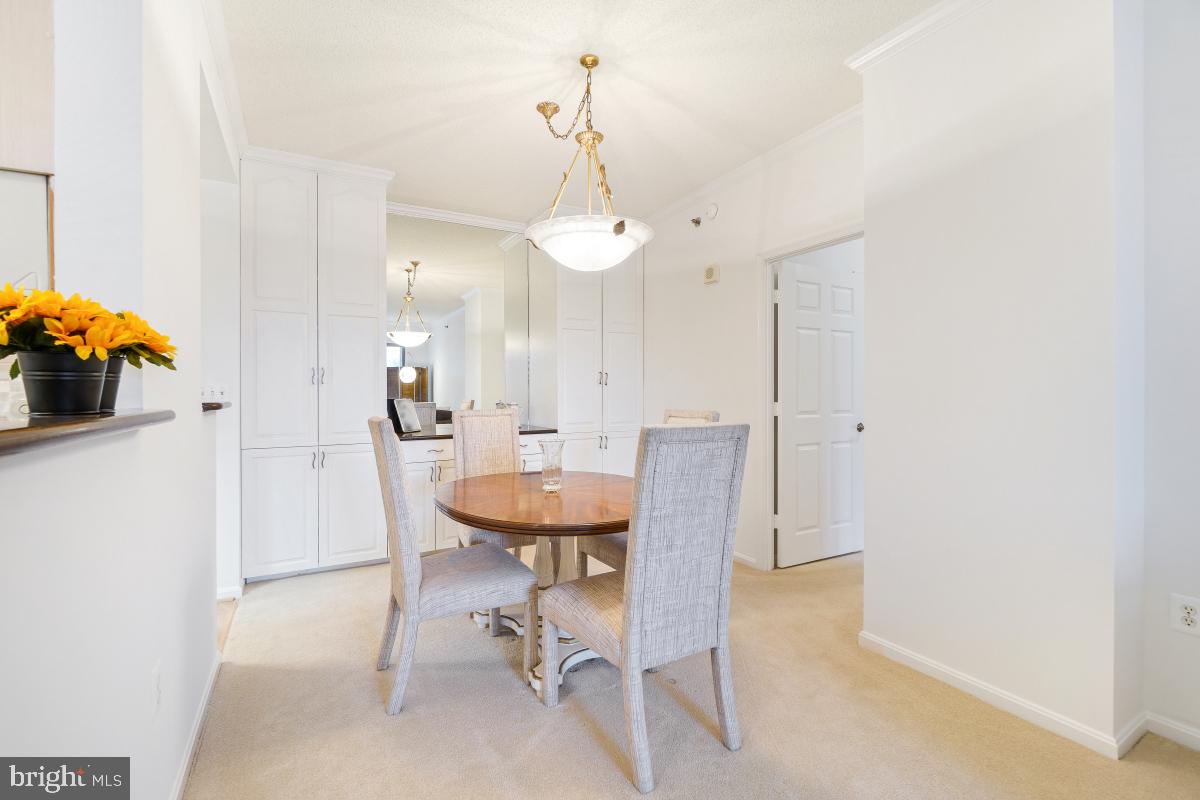 VANTAGE POINT WEST AT LW - Residential