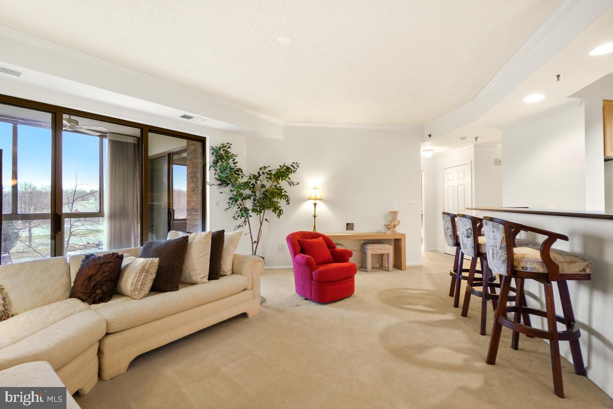 VANTAGE POINT WEST AT LW - Residential