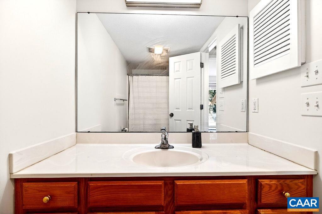 WINTERGREEN RESORT - Residential